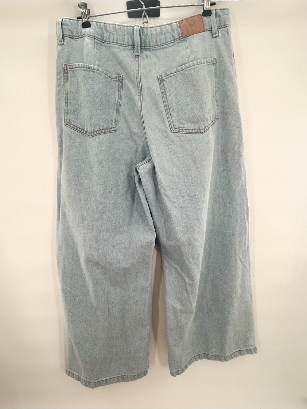 Zara Mid Rise Wide Leg Jeans with Darts Light Blue 30 - Picture 3 of 14